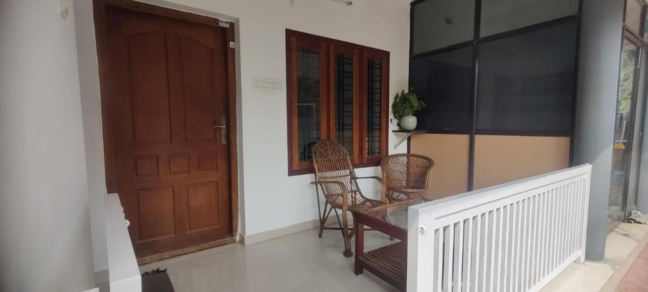 Hostel Calaila Варкала Екстер'єр фото