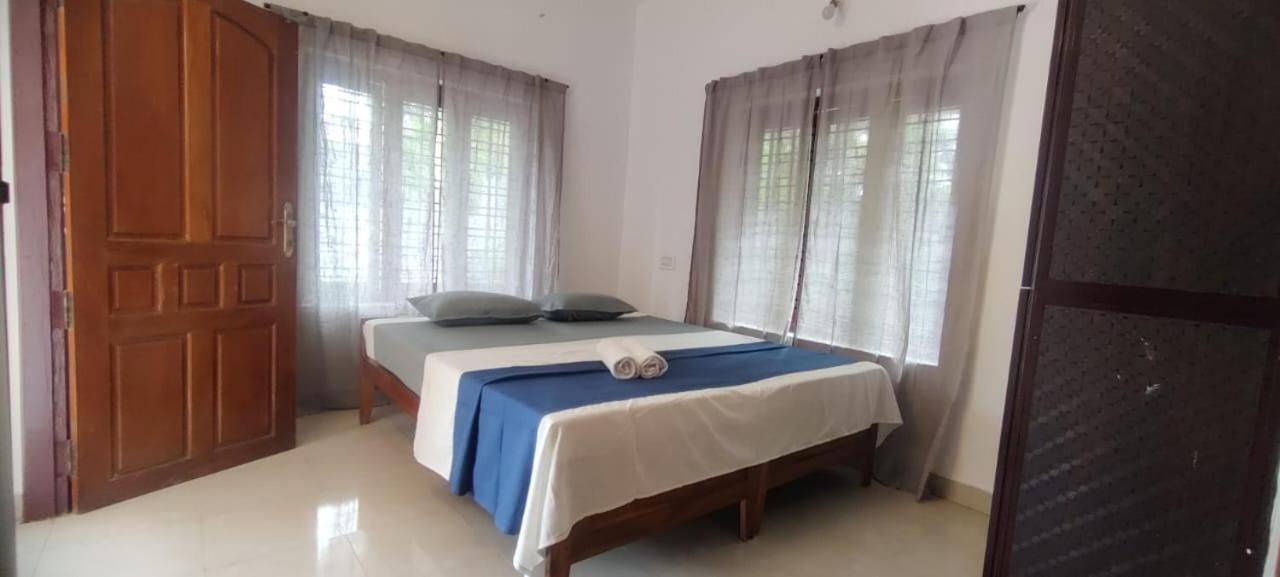Hostel Calaila Варкала Екстер'єр фото